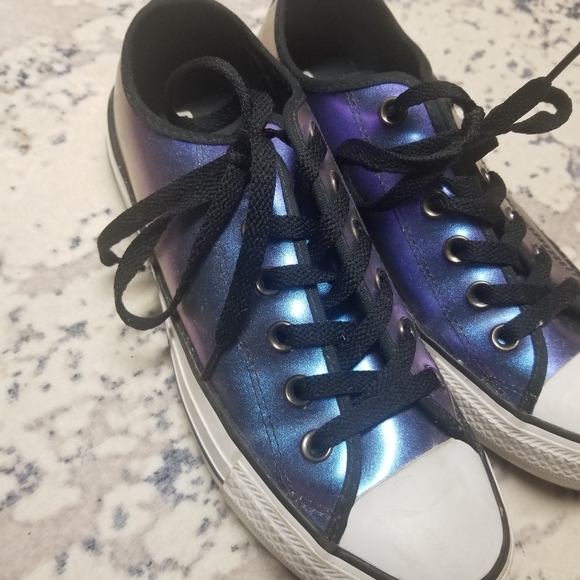 Unisex Chuck Taylor AllStar Metallic Blue/Purple Duochrome Converse Lace Shoe - Picture 2 of 15